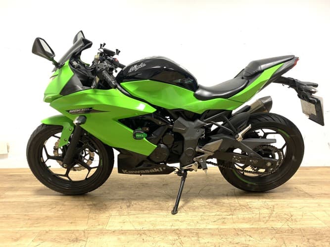 KAWASAKI NINJA 250 SL 2018 de segunda mano