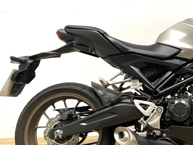 HONDA CB 125 R 2023 de segunda mano