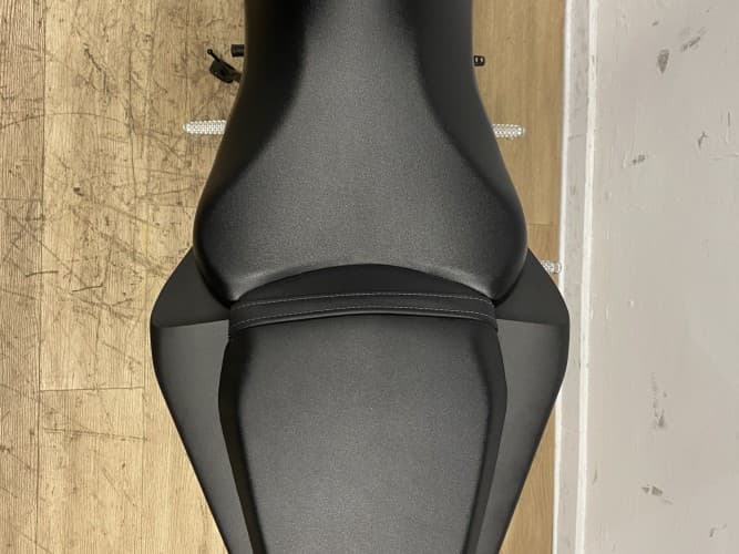 HONDA CB 125 R 2023 de segunda mano