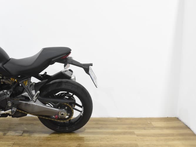 DUCATI MONSTER 821 2021 de segunda mano