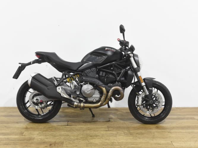 DUCATI MONSTER 821 2021 de segunda mano