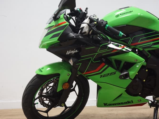 Comprar KAWASAKI NINJA 125 2023 de segunda mano KAWASAKI NINJA 125 2023 de segunda mano