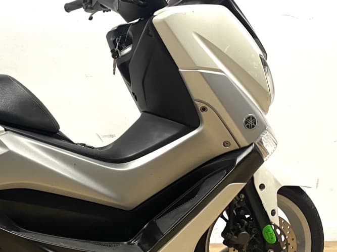 YAMAHA NMAX 125 2017 de segunda mano