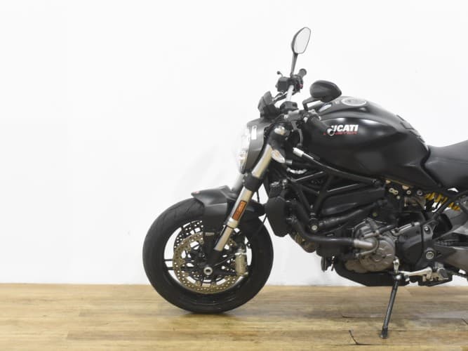 Comprar DUCATI MONSTER 821 (A2) 2018 de segunda mano DUCATI MONSTER 821 (A2) 2018 de segunda mano
