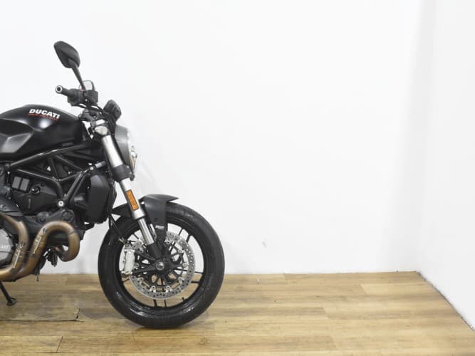 Comprar DUCATI MONSTER 821 (A2) 2018 de segunda mano DUCATI MONSTER 821 (A2) 2018 de segunda mano
