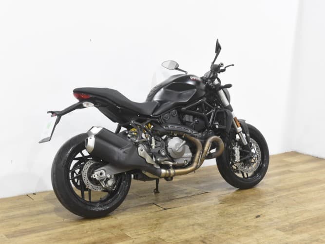 Comprar DUCATI MONSTER 821 (A2) 2018 de segunda mano DUCATI MONSTER 821 (A2) 2018 de segunda mano