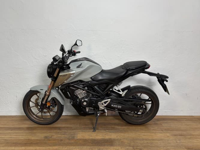 HONDA CB 125 R 2021 de segunda mano