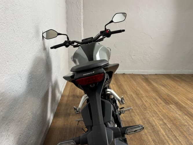 HONDA CB 125 R 2021 de segunda mano