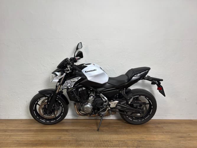 Comprar KAWASAKI Z 650 (A2) 2019 de segunda mano KAWASAKI Z 650 (A2) 2019 de segunda mano