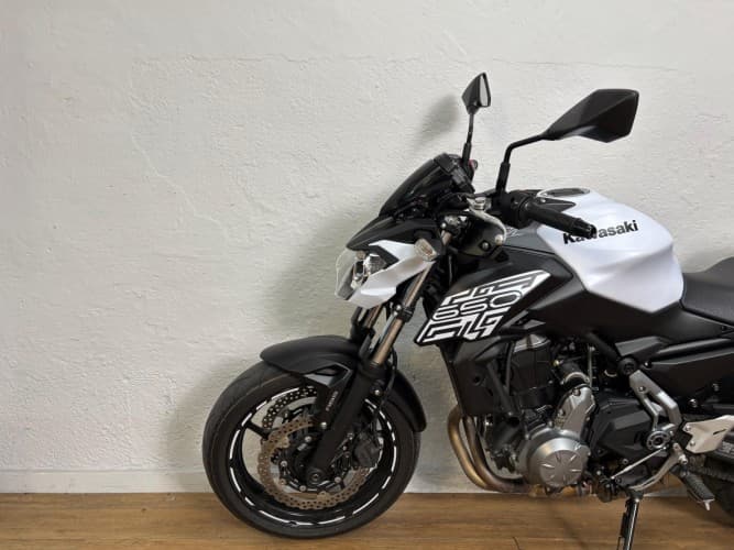 Comprar KAWASAKI Z 650 (A2) 2019 de segunda mano KAWASAKI Z 650 (A2) 2019 de segunda mano