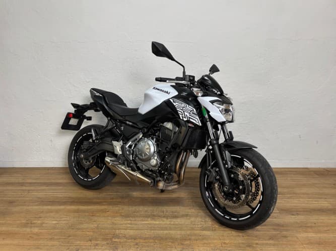 Comprar KAWASAKI Z 650 (A2) 2019 de segunda mano KAWASAKI Z 650 (A2) 2019 de segunda mano