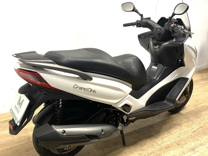 Comprar KYMCO GRAND DINK 300 2022 de segunda mano KYMCO GRAND DINK 300 2022 de segunda mano
