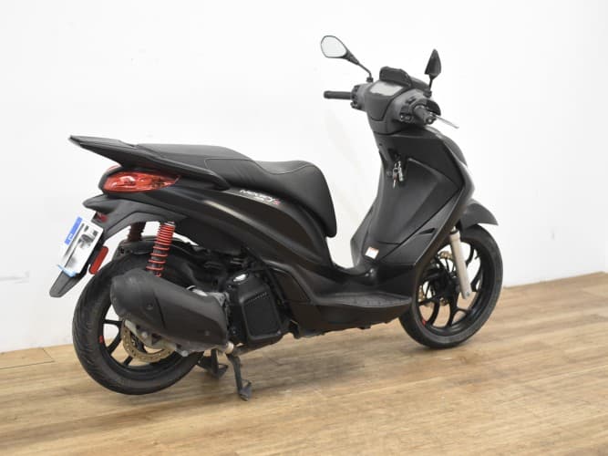 Comprar PIAGGIO MEDLEY 125 2023 de segunda mano PIAGGIO MEDLEY 125 2023 de segunda mano