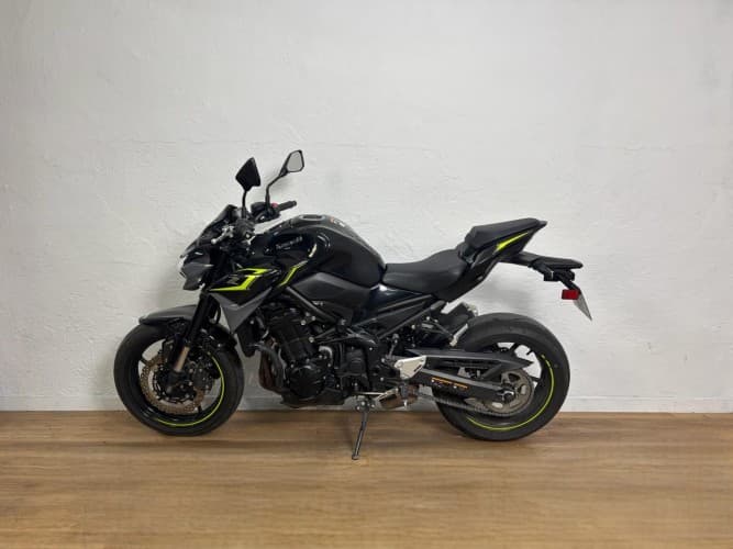 Comprar KAWASAKI Z 900 (A2) 2023 de segunda mano KAWASAKI Z 900 (A2) 2023 de segunda mano