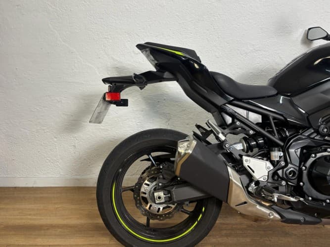 Comprar KAWASAKI Z 900 (A2) 2023 de segunda mano KAWASAKI Z 900 (A2) 2023 de segunda mano