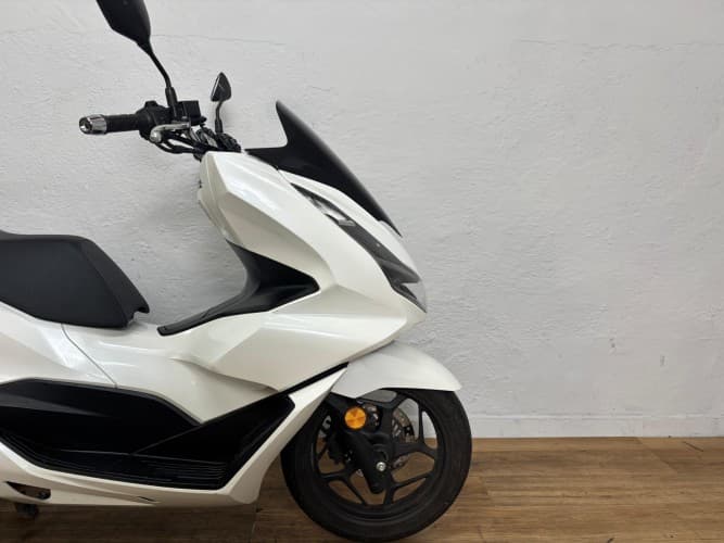 Comprar HONDA PCX 125 2022 de segunda mano HONDA PCX 125 2022 de segunda mano