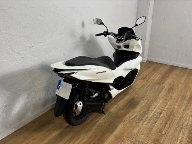 Comprar HONDA PCX 125 2022 de segunda mano HONDA PCX 125 2022 de segunda mano