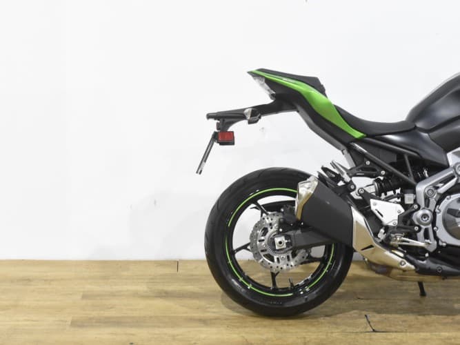 Comprar KAWASAKI Z 900 (A2) 2018 de segunda mano KAWASAKI Z 900 (A2) 2018 de segunda mano