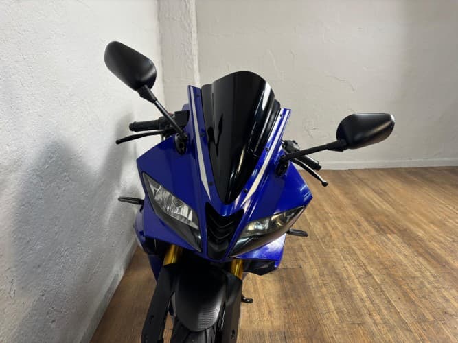 YAMAHA YZF R125 2018 de segunda mano