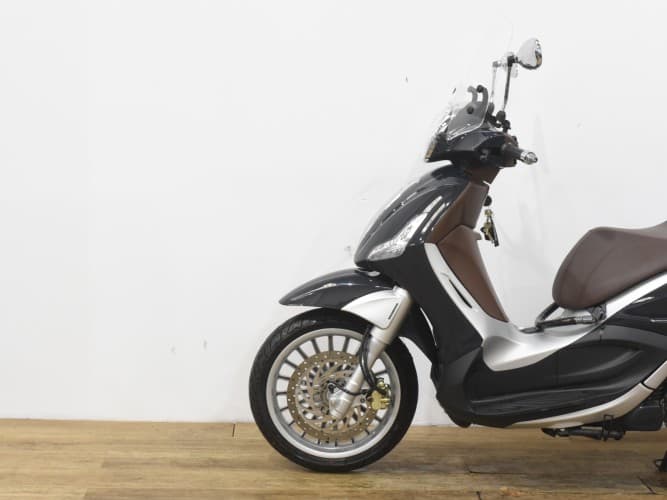 PIAGGIO BEVERLY 300 2021 de segunda mano