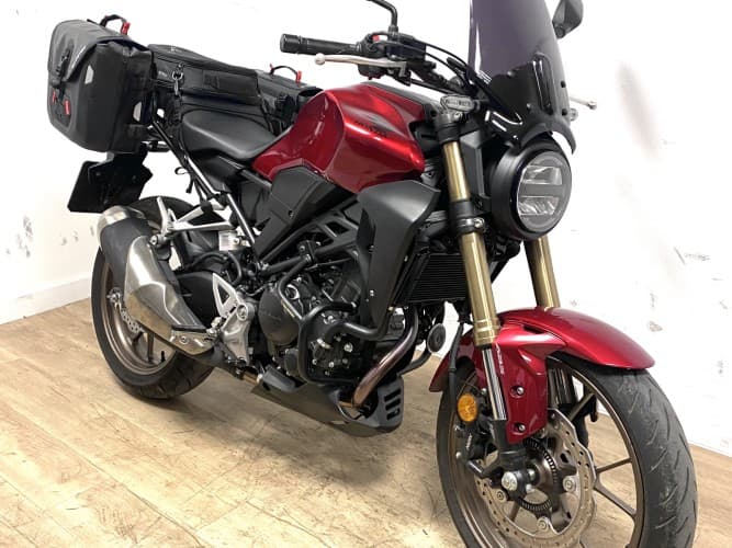 HONDA CB 300 R 2024 de segunda mano