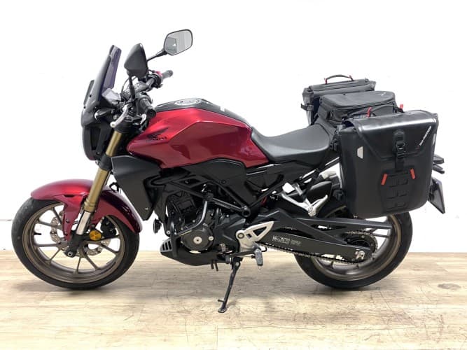 HONDA CB 300 R 2024 de segunda mano