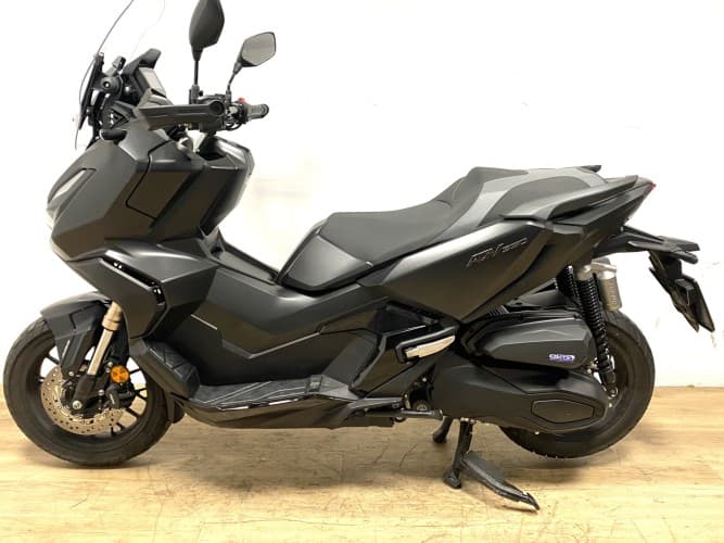 Comprar HONDA ADV 350 2024 de segunda mano HONDA ADV 350 2024 de segunda mano