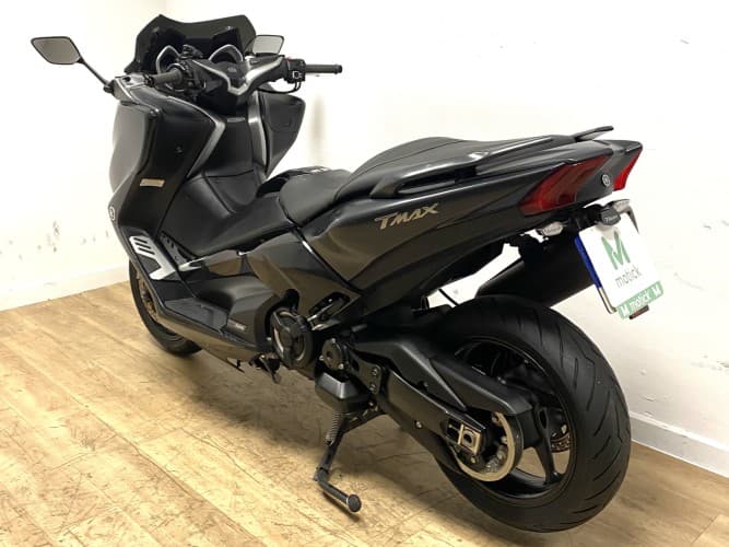 YAMAHA TMAX 530 SX 2017 de segunda mano