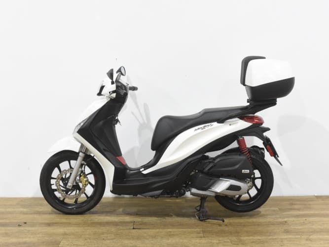 Comprar PIAGGIO MEDLEY 125 2021 de segunda mano PIAGGIO MEDLEY 125 2021 de segunda mano