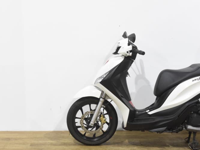 Comprar PIAGGIO MEDLEY 125 2021 de segunda mano PIAGGIO MEDLEY 125 2021 de segunda mano