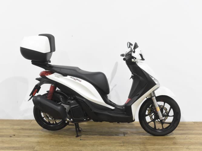 Comprar PIAGGIO MEDLEY 125 2021 de segunda mano PIAGGIO MEDLEY 125 2021 de segunda mano