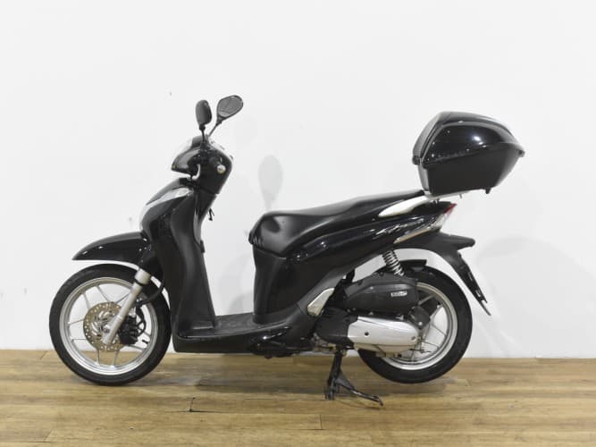 HONDA SH 125 MODE 2017 de segunda mano