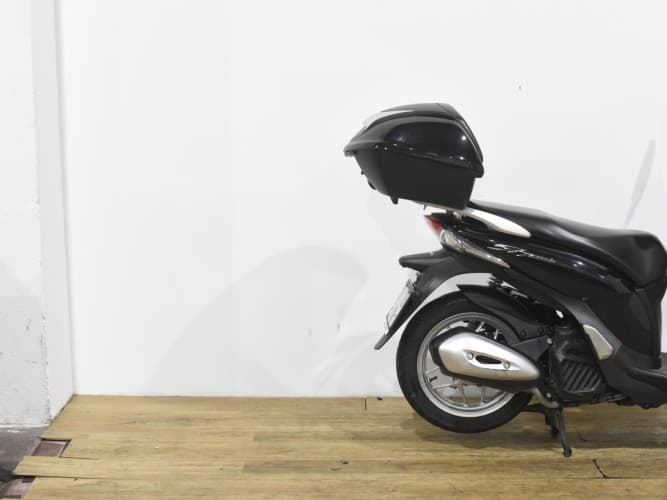 HONDA SH 125 MODE 2017 de segunda mano