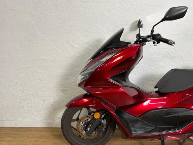 HONDA PCX 125 2022 de segunda mano