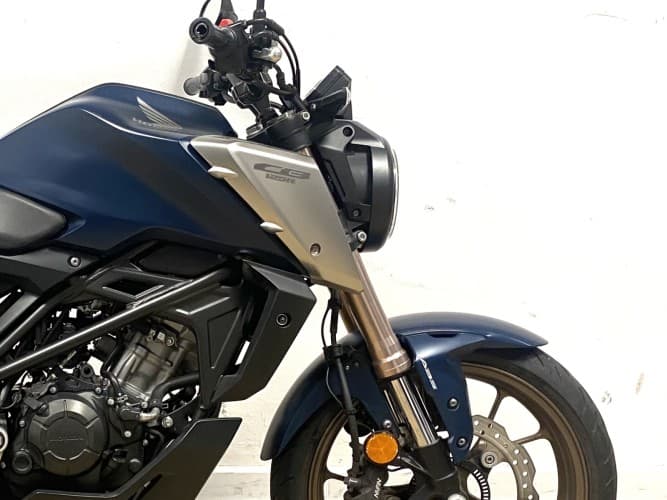 Comprar HONDA CB 125 R 2022 de segunda mano HONDA CB 125 R 2022 de segunda mano