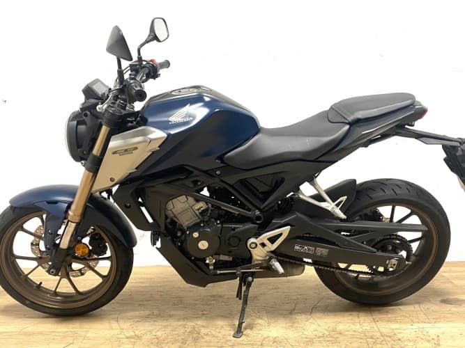 Comprar HONDA CB 125 R 2022 de segunda mano HONDA CB 125 R 2022 de segunda mano