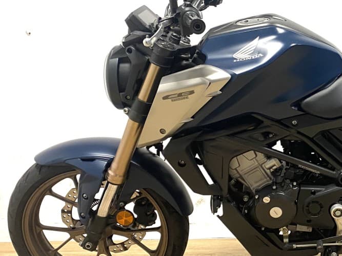 Comprar HONDA CB 125 R 2022 de segunda mano HONDA CB 125 R 2022 de segunda mano