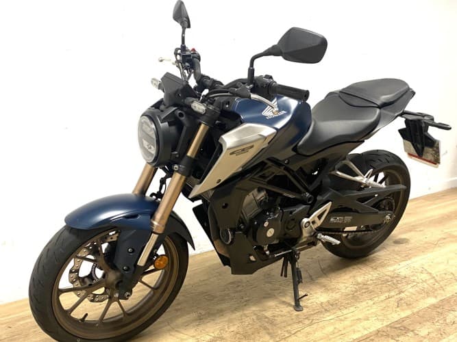 Comprar HONDA CB 125 R 2022 de segunda mano HONDA CB 125 R 2022 de segunda mano