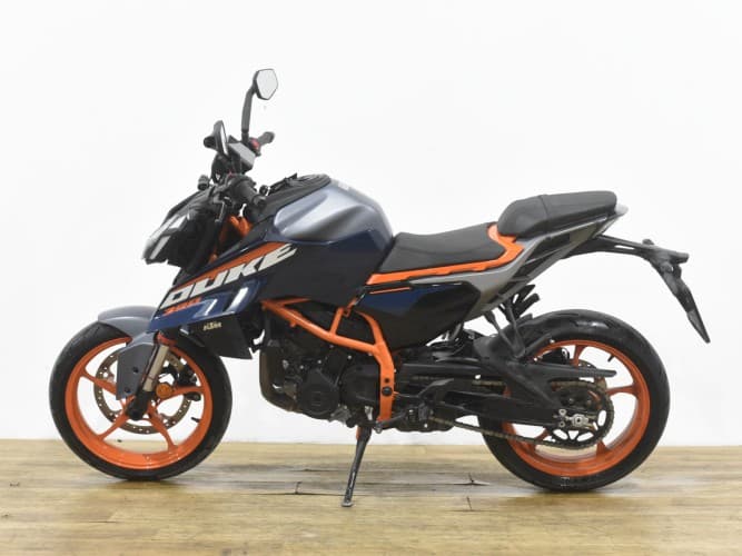 Comprar KTM DUKE 390 2024 de segunda mano KTM DUKE 390 2024 de segunda mano