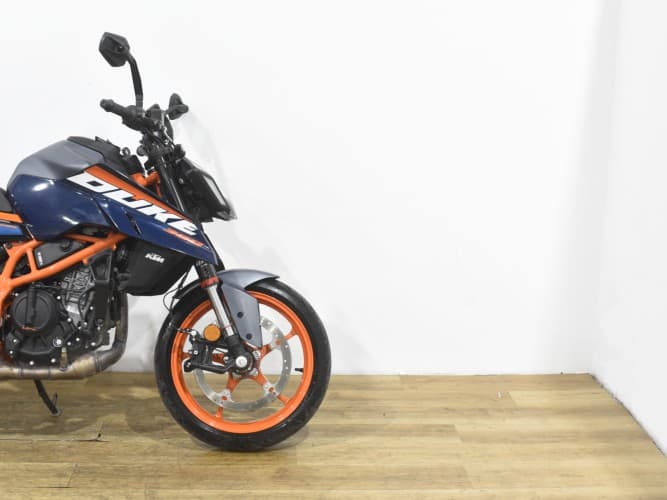 Comprar KTM DUKE 390 2024 de segunda mano KTM DUKE 390 2024 de segunda mano