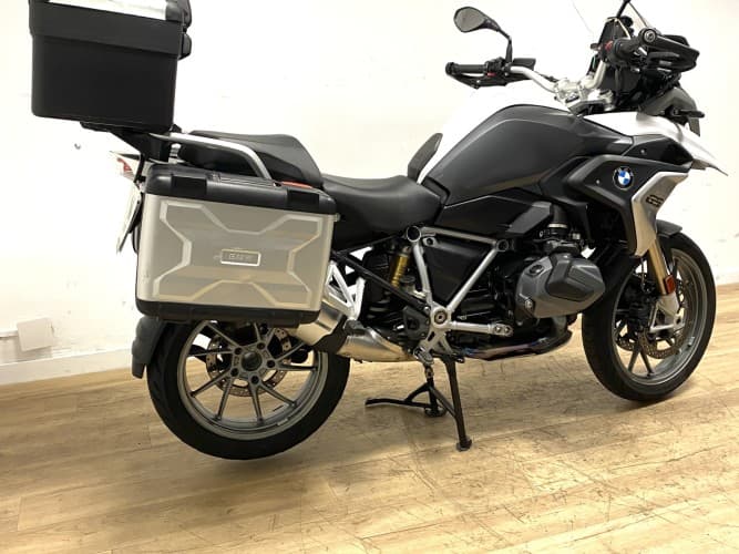 Comprar BMW R 1250 GS (IVA)(FULL EQUIP + 3 MALETAS) 2023 de segunda mano BMW R 1250 GS (IVA)(FULL EQUIP + 3 MALETAS) 2023 de segunda mano
