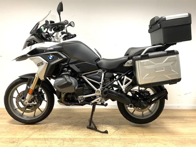 Comprar BMW R 1250 GS (IVA)(FULL EQUIP + 3 MALETAS) 2023 de segunda mano BMW R 1250 GS (IVA)(FULL EQUIP + 3 MALETAS) 2023 de segunda mano