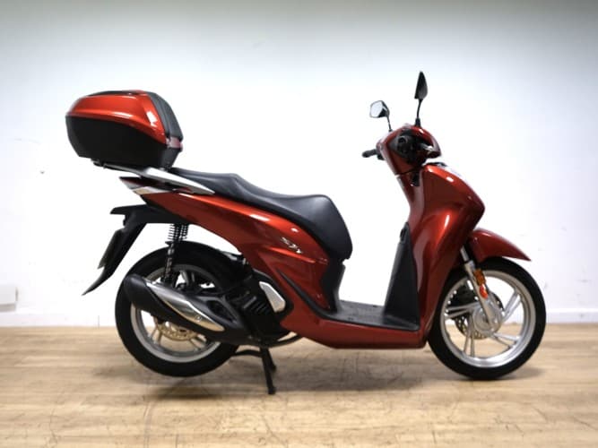 HONDA SH 125 2021 de segunda mano