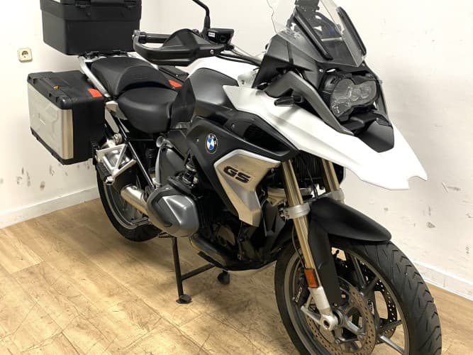 Comprar BMW R 1250 GS (3 MALETAS) 2023 de segunda mano BMW R 1250 GS (3 MALETAS) 2023 de segunda mano