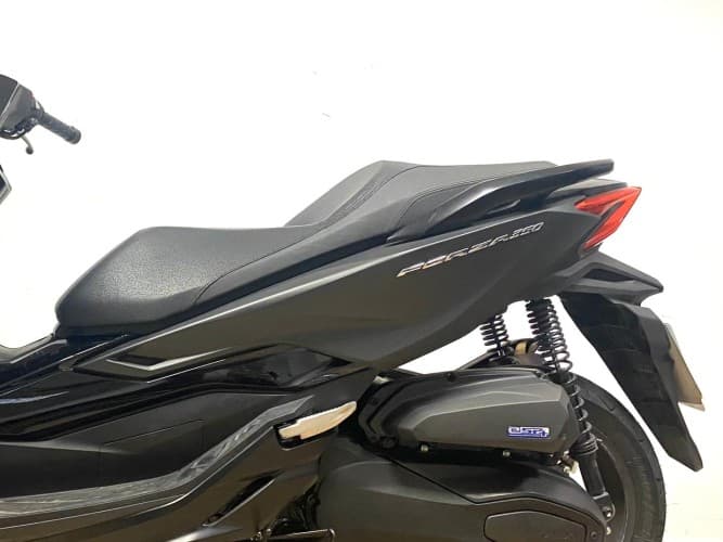 Comprar HONDA FORZA 350 2023 de segunda mano HONDA FORZA 350 2023 de segunda mano