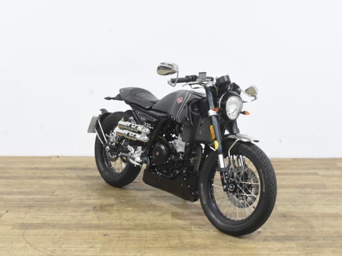 Comprar FB MONDIAL HPS 300 2020 de segunda mano FB MONDIAL HPS 300 2020 de segunda mano