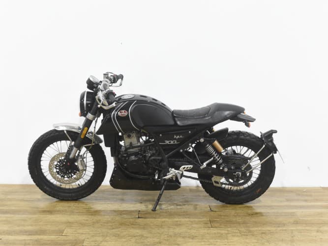 Comprar FB MONDIAL HPS 300 2021 de segunda mano FB MONDIAL HPS 300 2021 de segunda mano