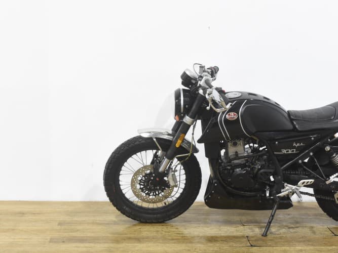 Comprar FB MONDIAL HPS 300 2021 de segunda mano FB MONDIAL HPS 300 2021 de segunda mano