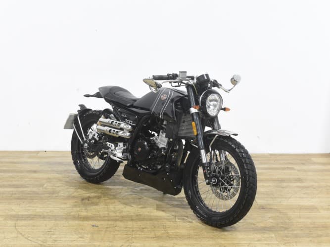 Comprar FB MONDIAL HPS 300 2021 de segunda mano FB MONDIAL HPS 300 2021 de segunda mano