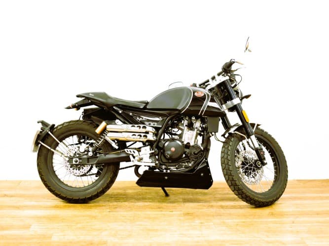 FB MONDIAL HPS 300 2018 de segunda mano